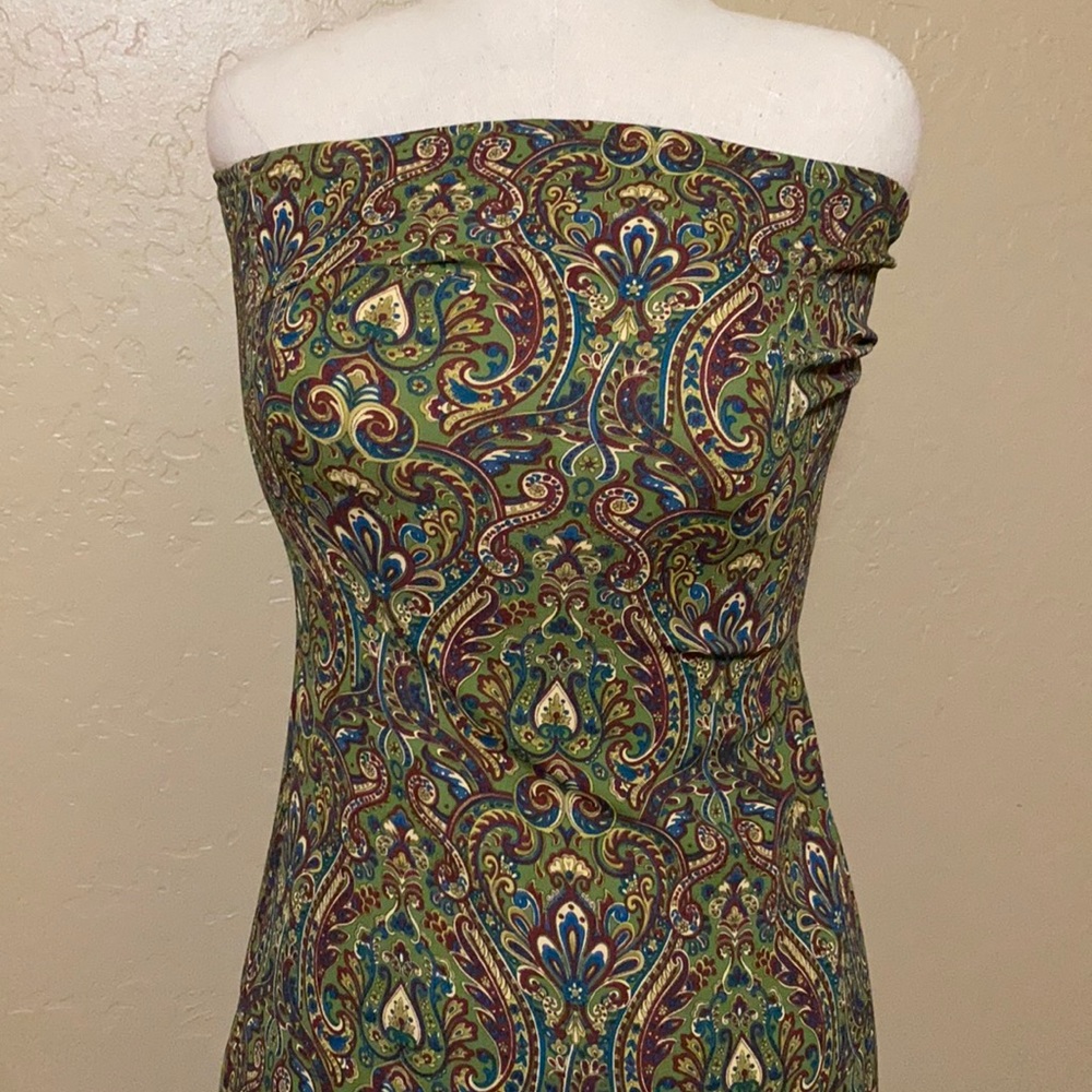 Sleeveless dress